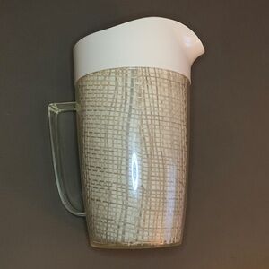 Vintage Raffiaware beverage pitcher
Circa mid-century modern (MCM)
Like new⭐️